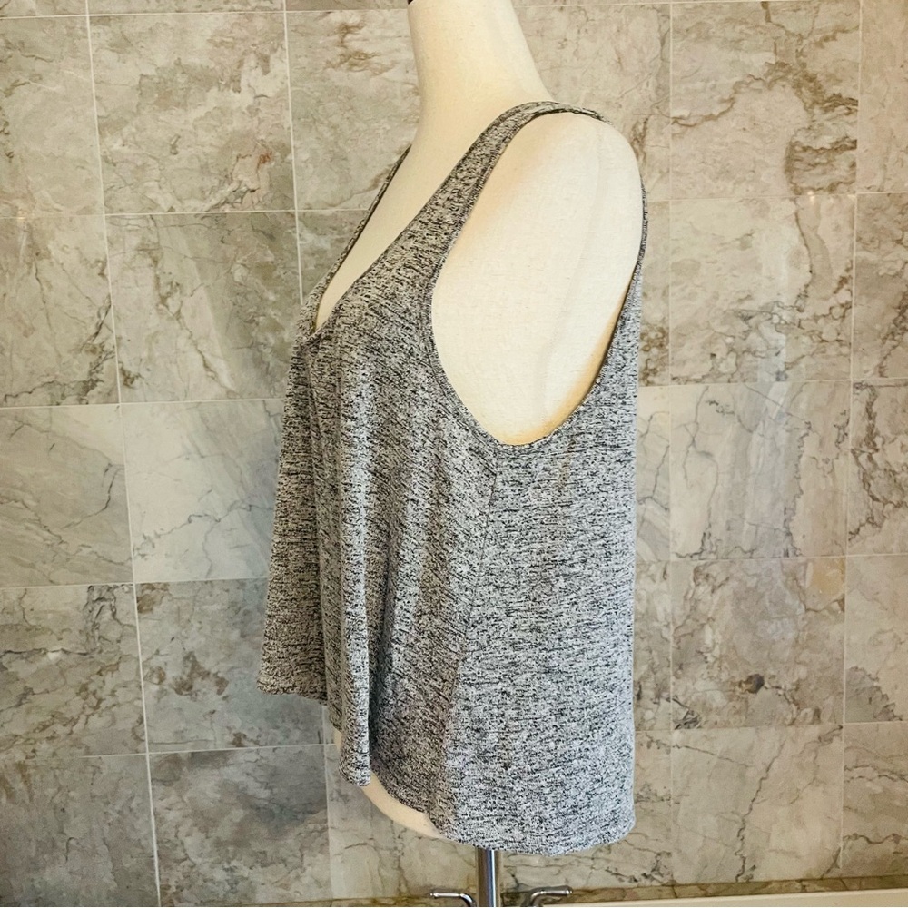 Riller & Fount Plunge Neck Tank Top - Picture 4 of 6